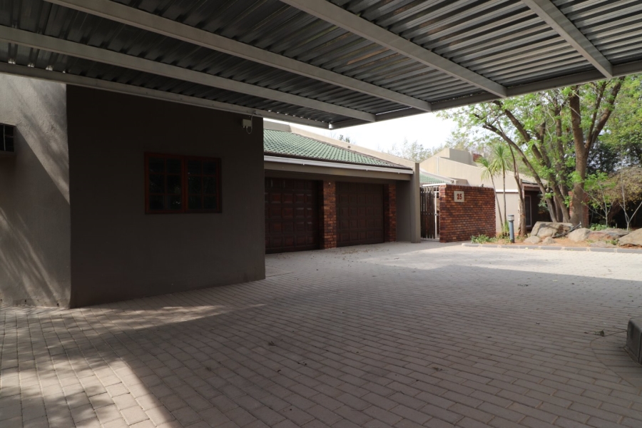 4 Bedroom Property for Sale in Heuwelsig Free State
